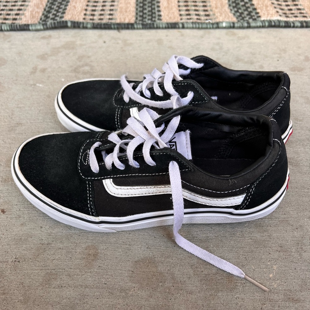 Vans Old Skool Black and White Sneakers